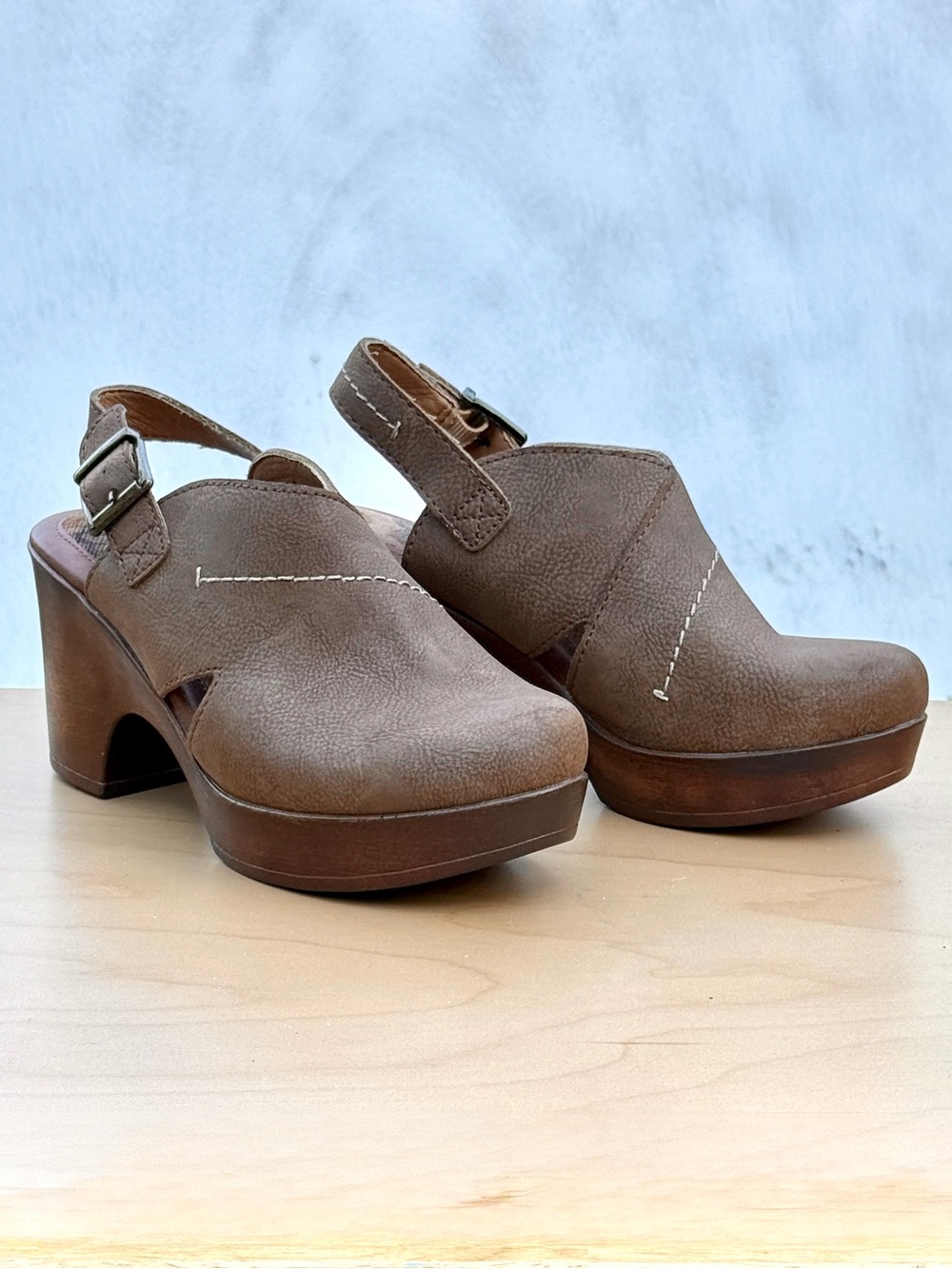 b.o.c. by Born Cecila Platform Clogs Sz6 Brown Slingback Mule Platform Sandals